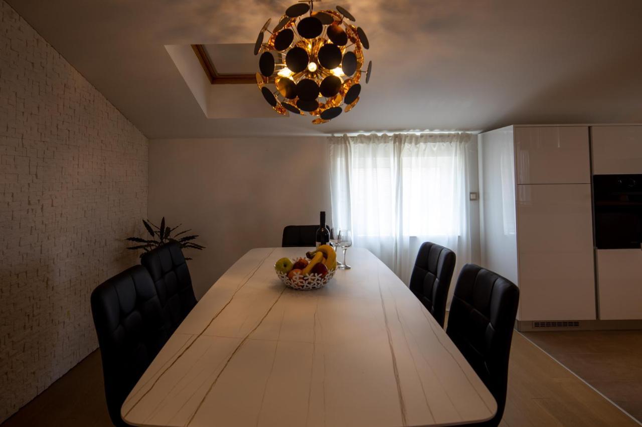 Lumaja Luxury Apartman Biograd Na Moru Exteriér fotografie